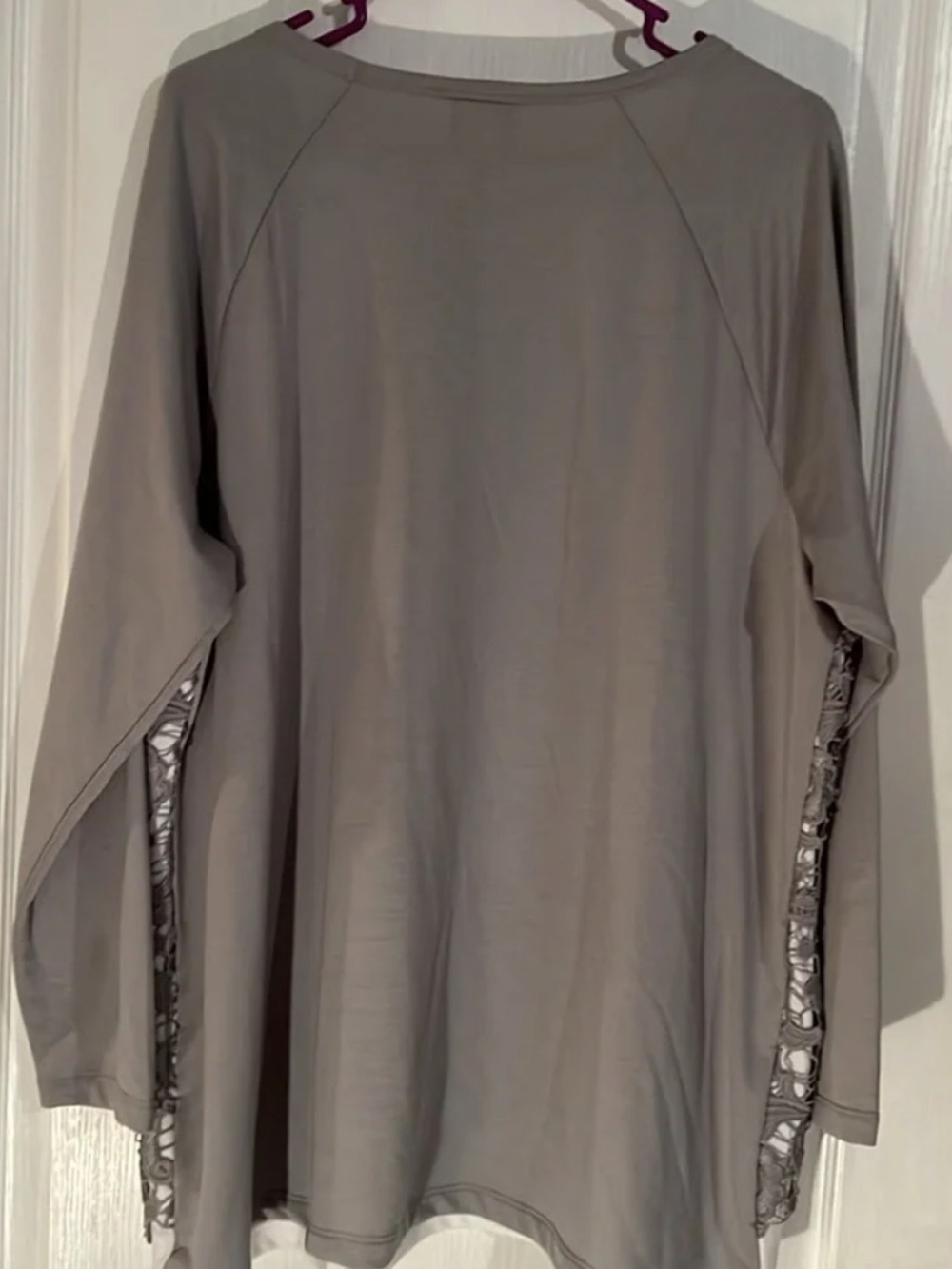 Ruby Rd. Gray Lace Overlay Long Sleeve Raglan Top - Picture 6 of 6